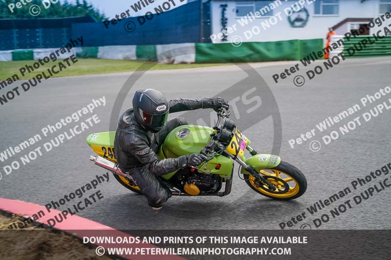 enduro digital images;event digital images;eventdigitalimages;mallory park;mallory park photographs;mallory park trackday;mallory park trackday photographs;no limits trackdays;peter wileman photography;racing digital images;trackday digital images;trackday photos